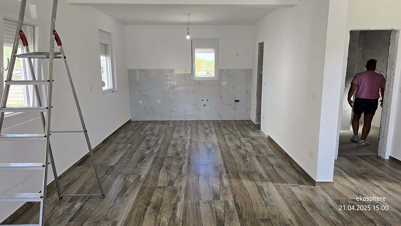 Modern Ulcinj property with tiled floors, marble-style walls, and ample space&mdash;exclusive listing by ekosphere doo on Montenegro-Listings.me.