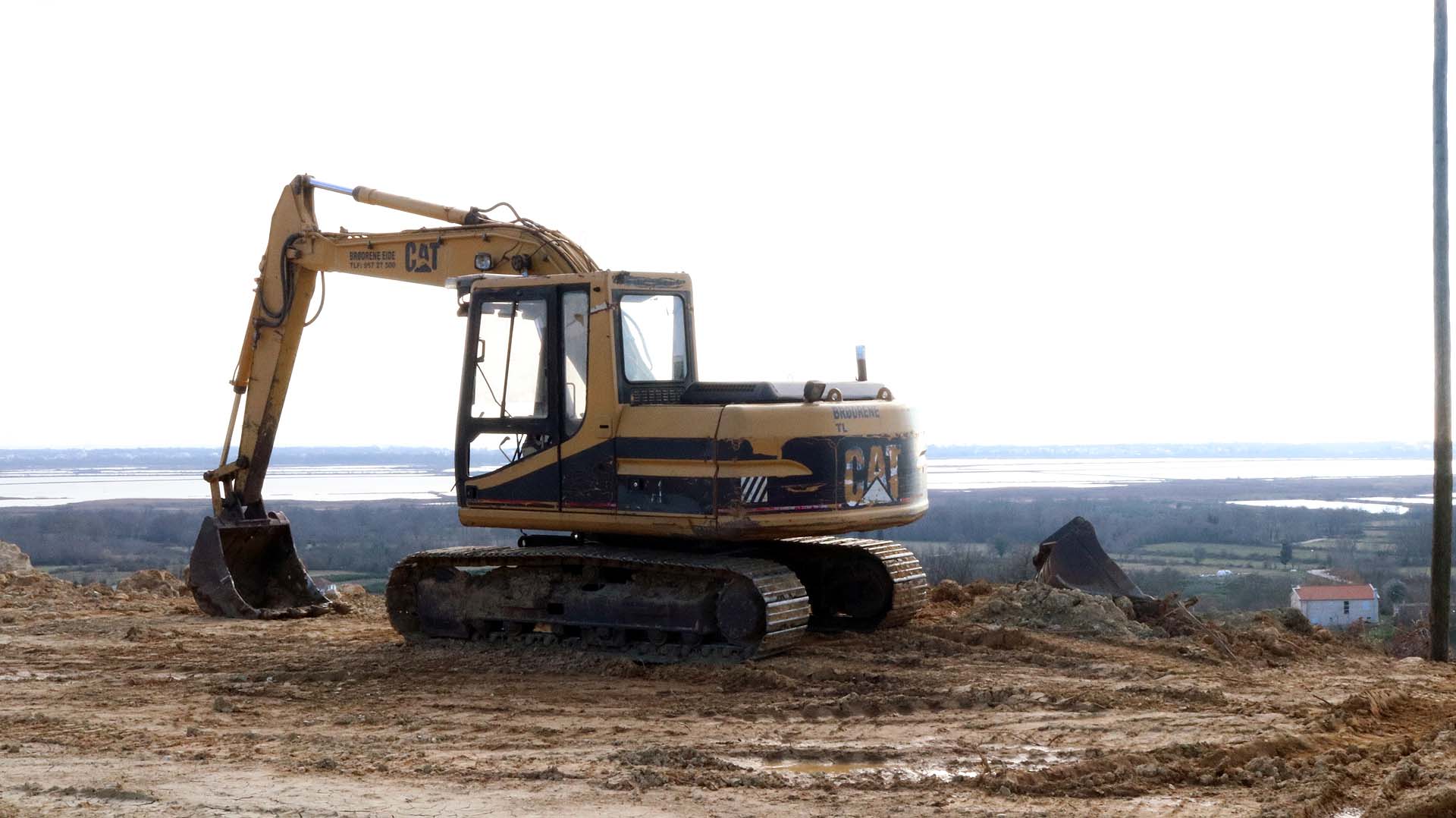 Prime real estate development site in Ulcinj, Montenegro with scenic water views&mdash;investment opportunity by ekosphere doo on immobilien.ekosphere.me.