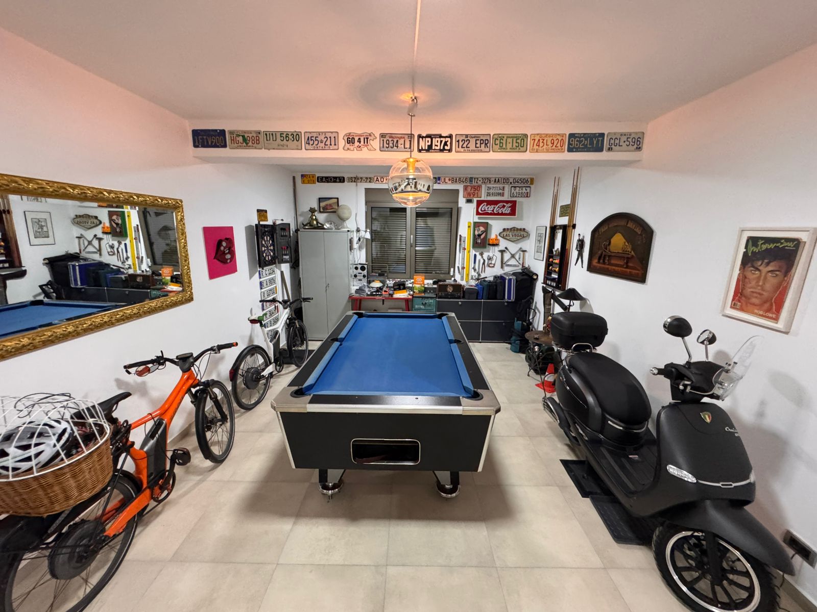 Commercial Shop for Sale - Modern leisure room in Ekosphere, Ulcinj&mdash;blue pool table, scooters, fridge, mirrors; invest at immobilien.ekosphere.me by Ekosphere doo.