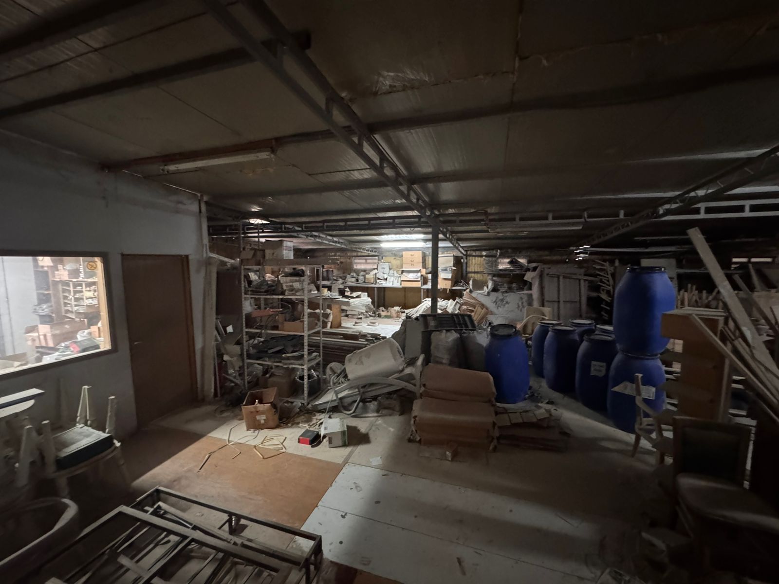 Spacious storage room in Ulcinj, ideal for investment; ample space for renovation or business. Exclusive on immobilien.ekosphere.me by ekosphere doo.